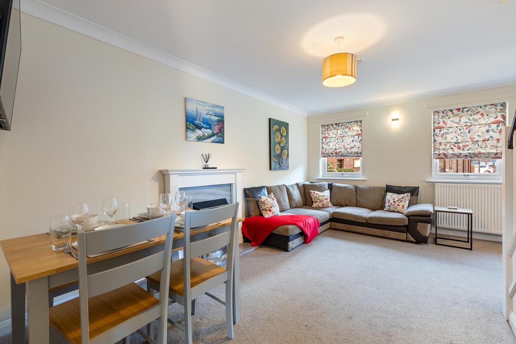 Pass The Keys Central Townhouse With Free Parking York Eksteriør bilde