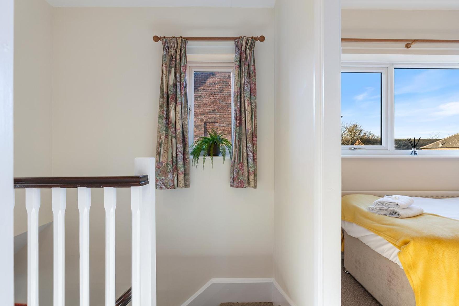 Pass The Keys Central Townhouse With Free Parking York Eksteriør bilde
